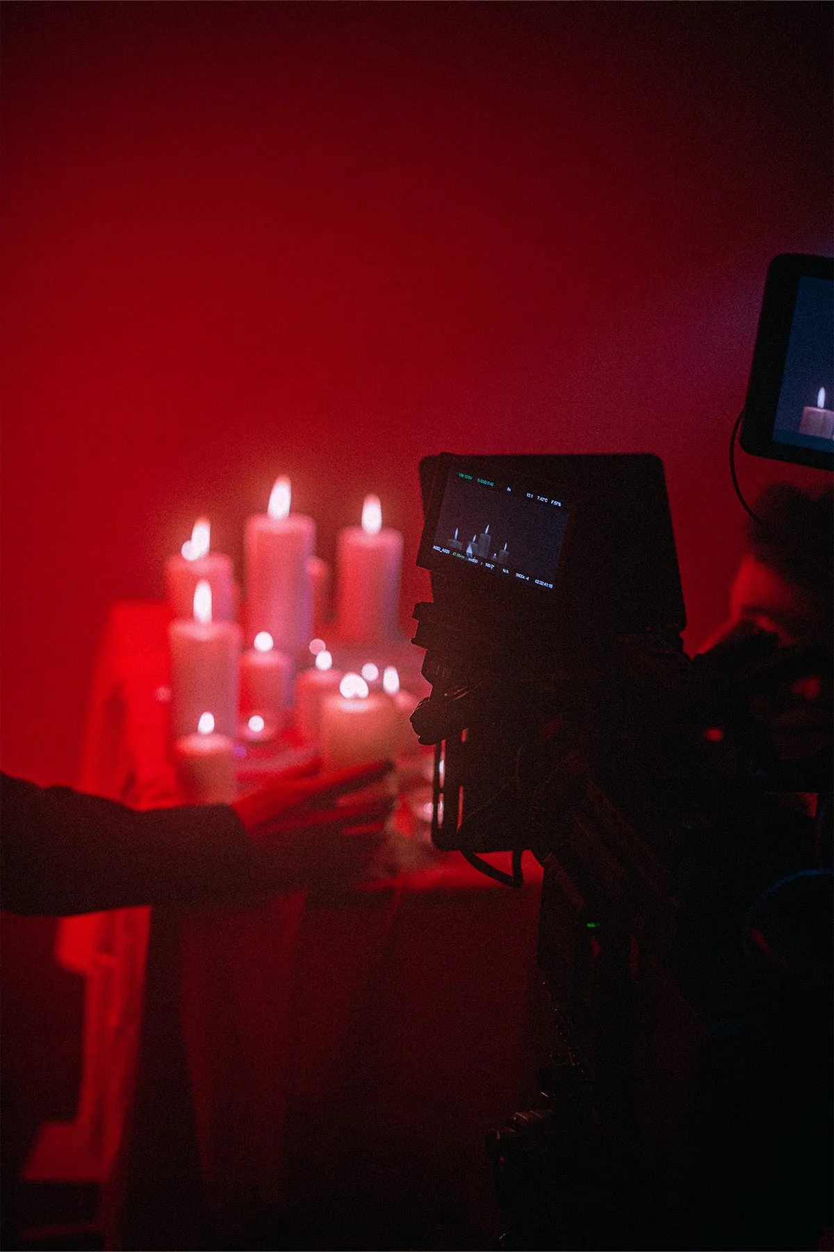 VIDÉOCLIP AMADOUE-MOI - Behind the scenes portrait 1