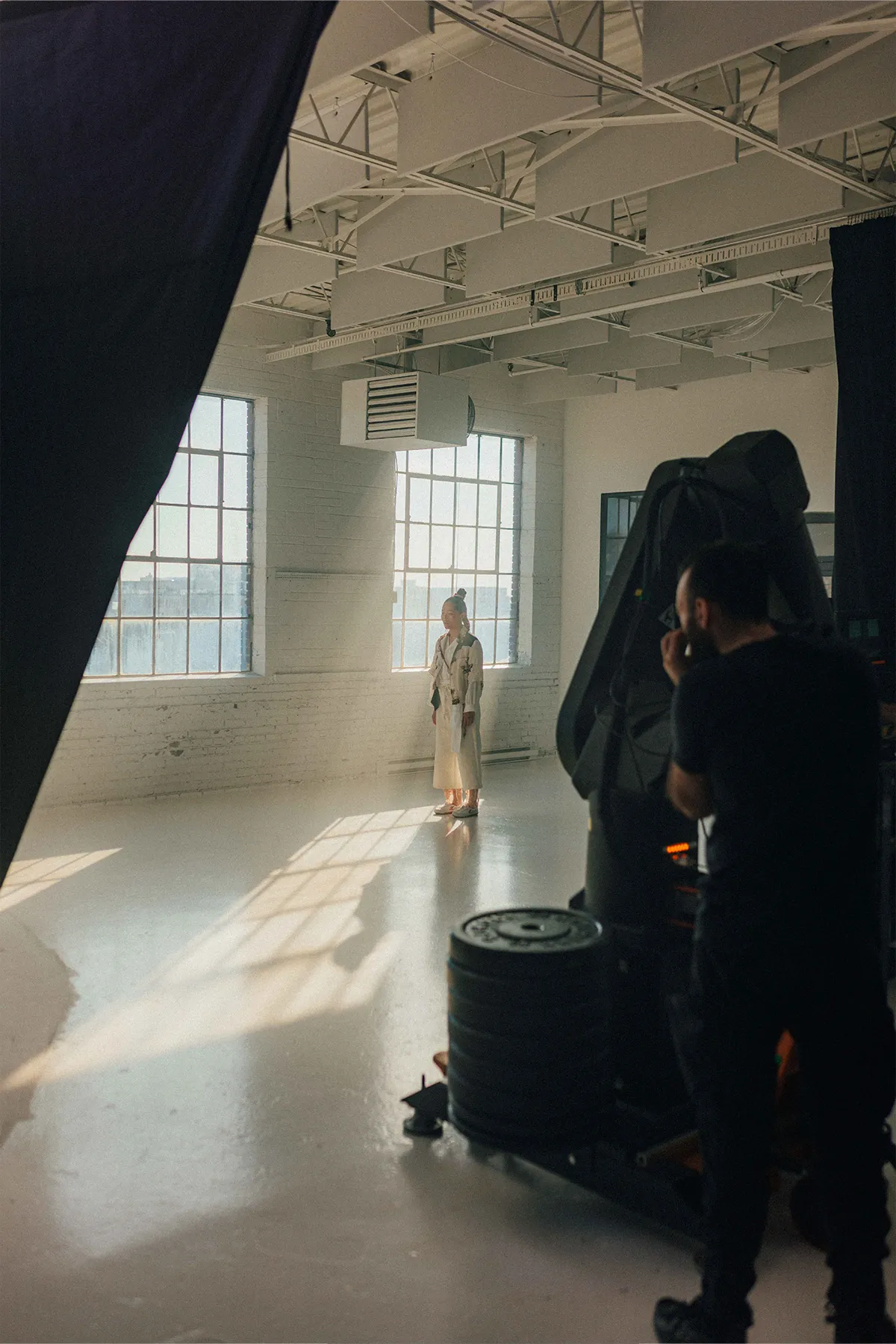 VIDÉOCLIP ÉCARLATE - Behind the scenes portrait 3