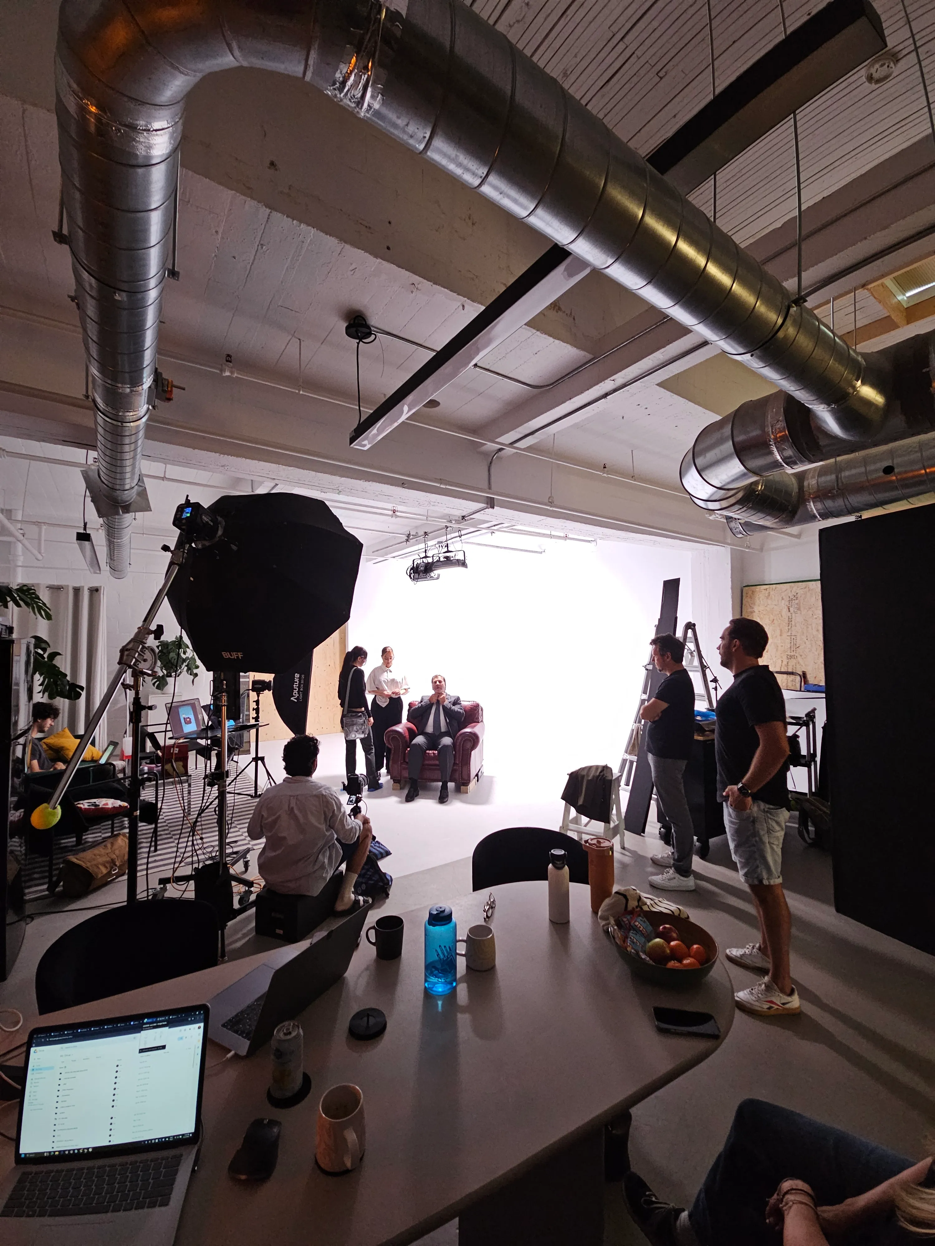 MONSIEUR LE MAIRE - PRODUCTION PHOTO - Behind the scenes portrait 1