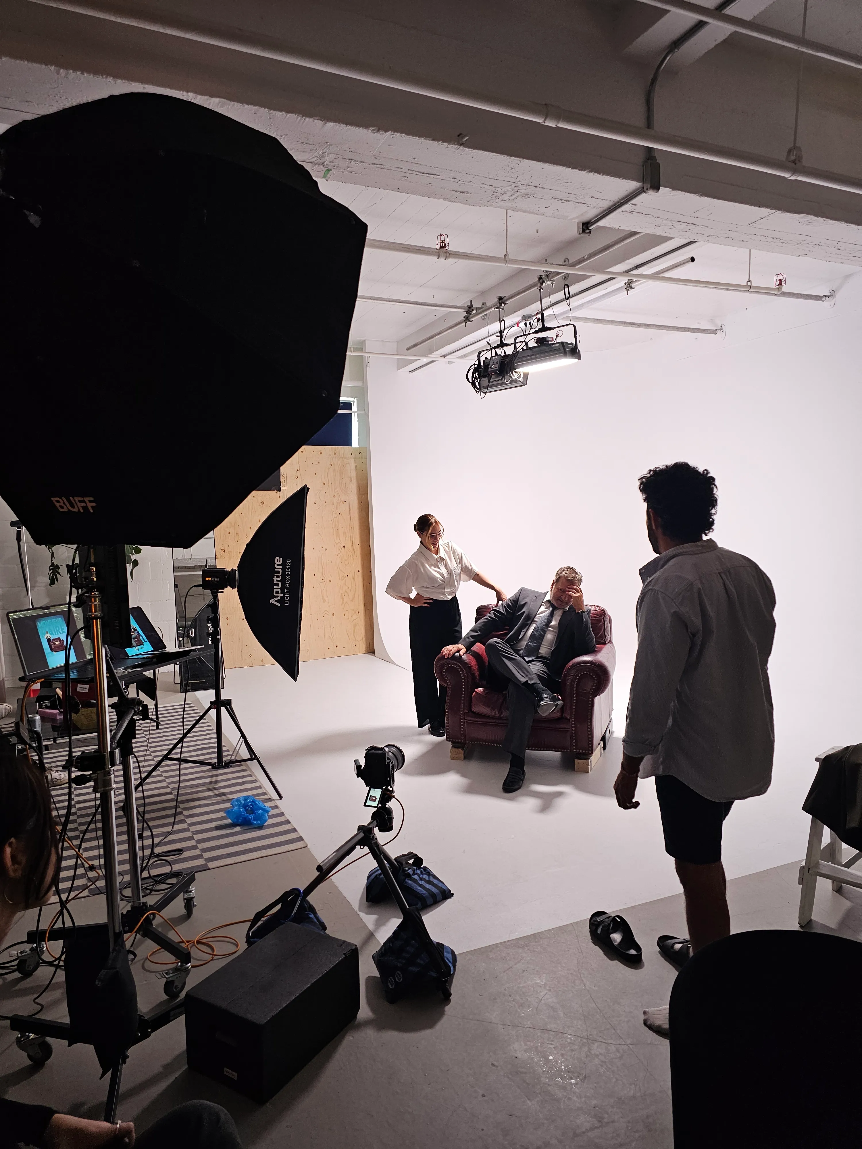 MONSIEUR LE MAIRE - PRODUCTION PHOTO - Behind the scenes portrait 2