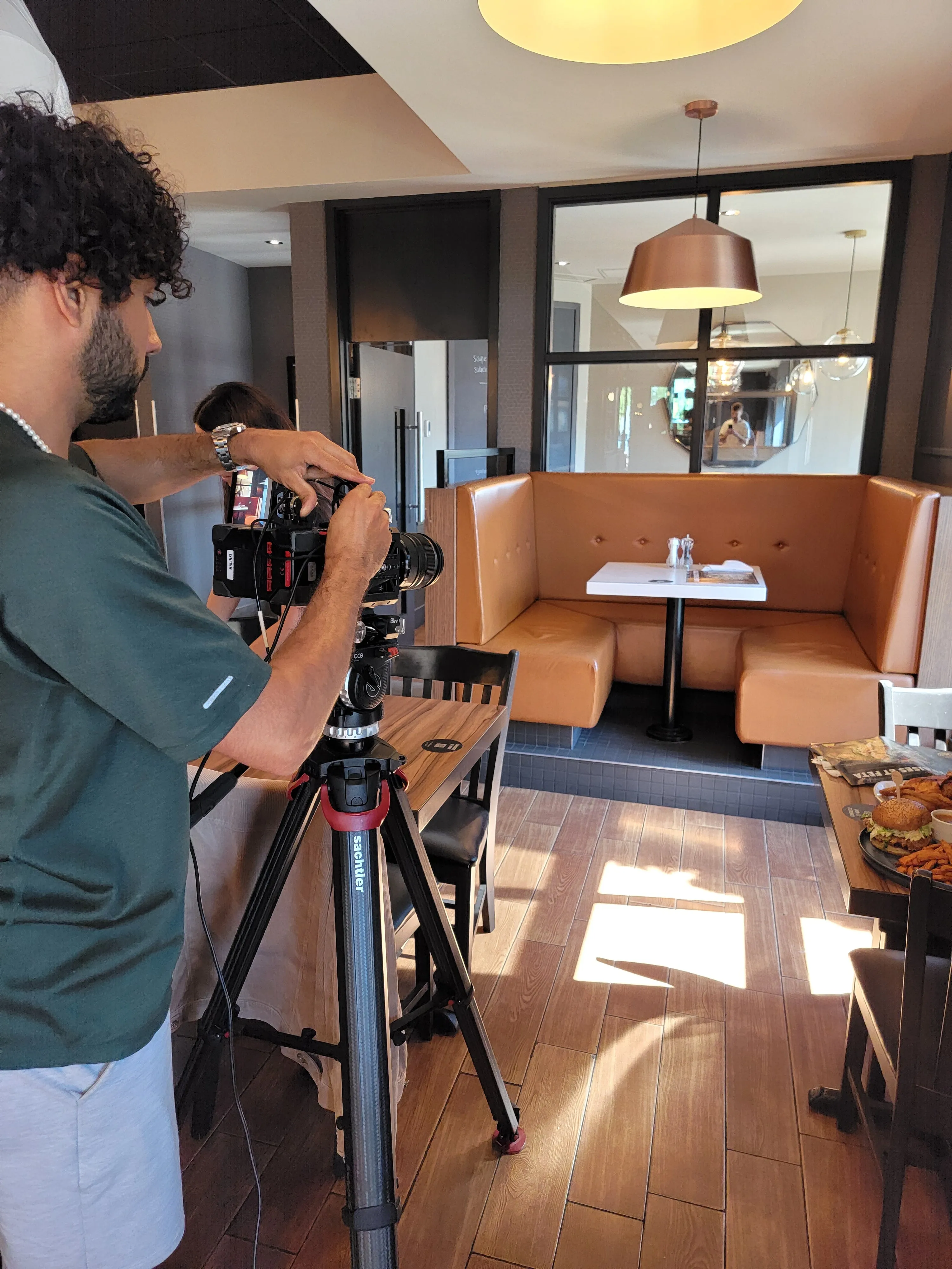 Contenu vertical - Behind the scenes portrait 1