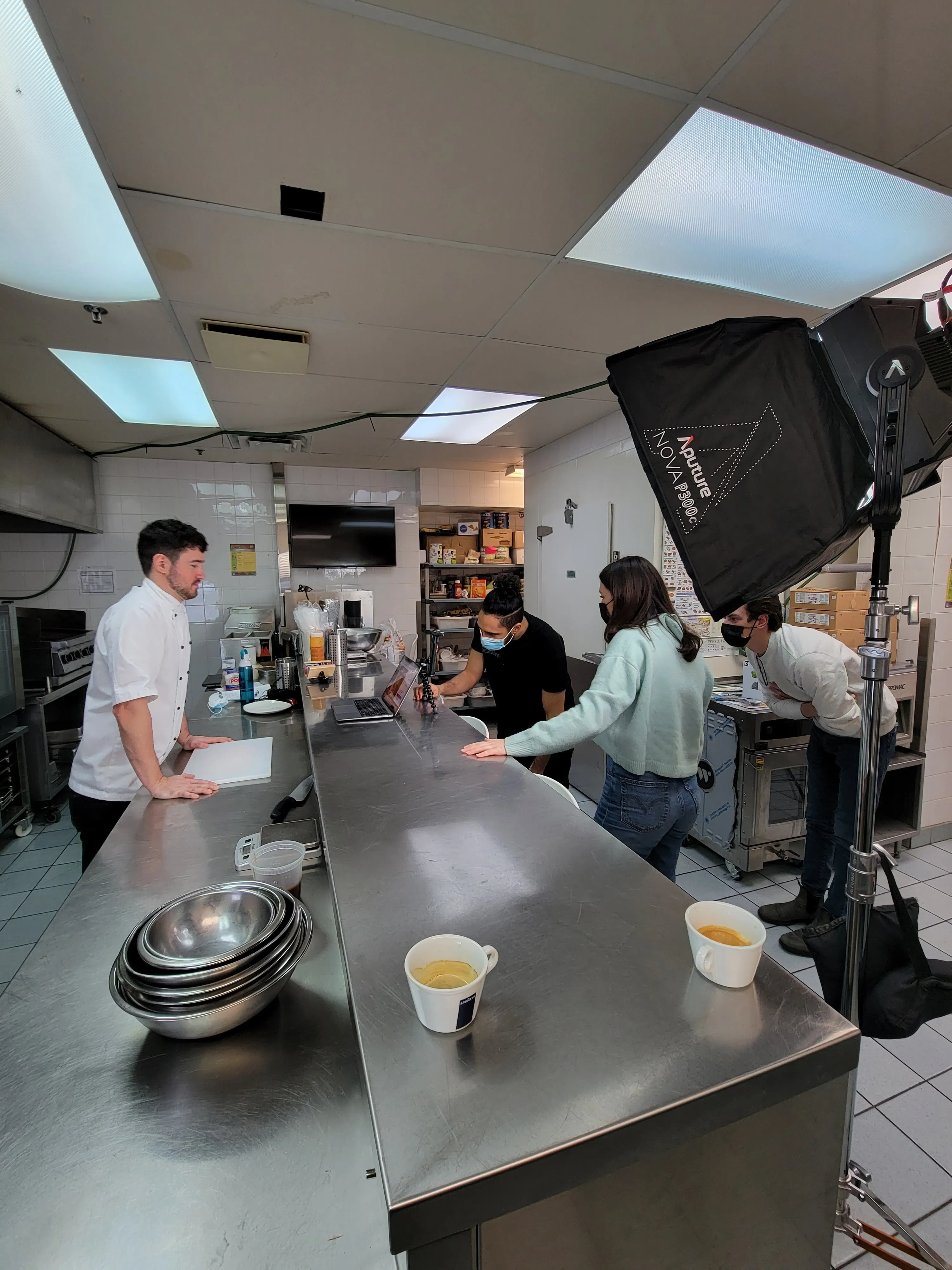 Contenu vertical - Behind the scenes portrait 3