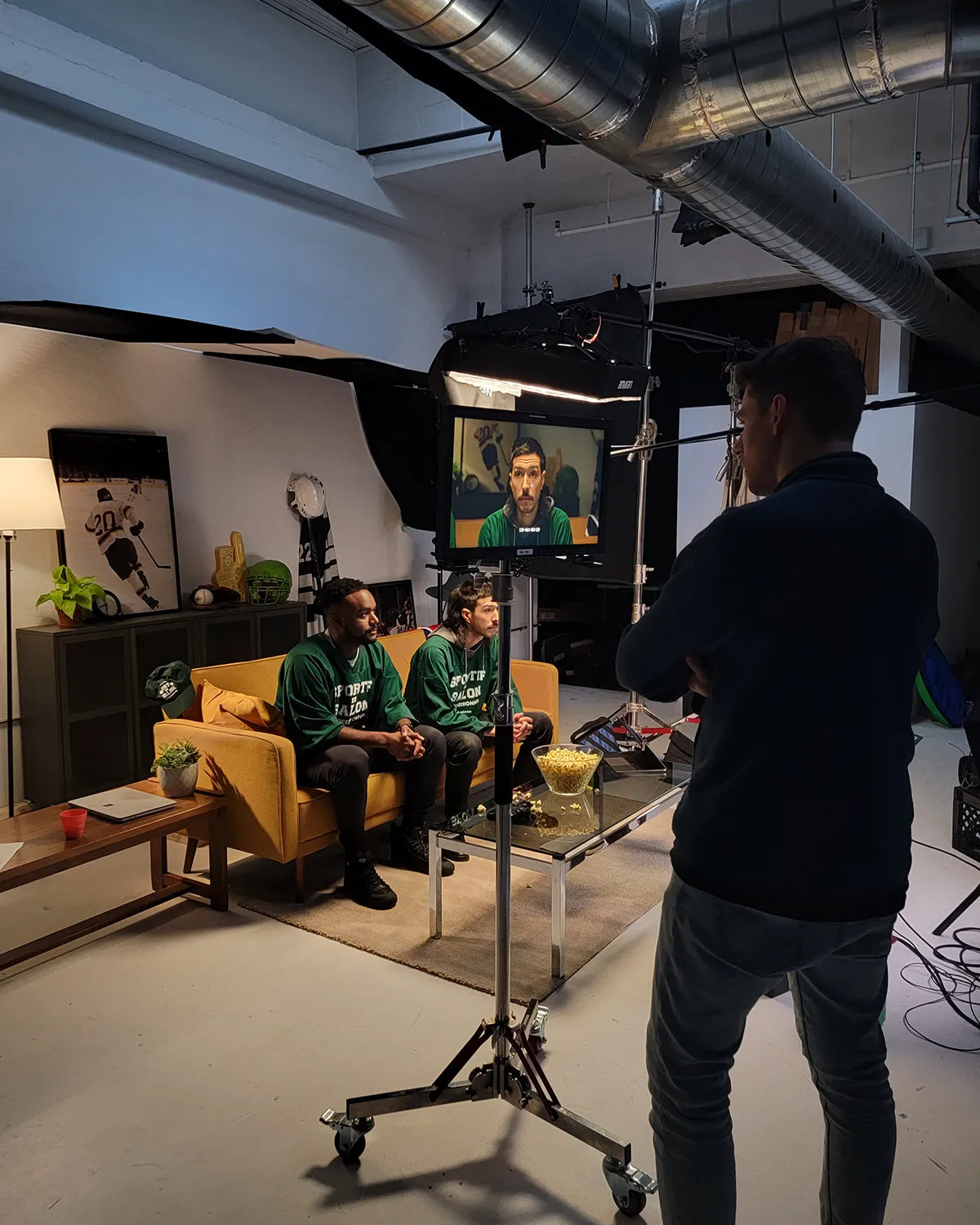 PUBLICITÉ TÉLÉ & WEB - Behind the scenes portrait 2